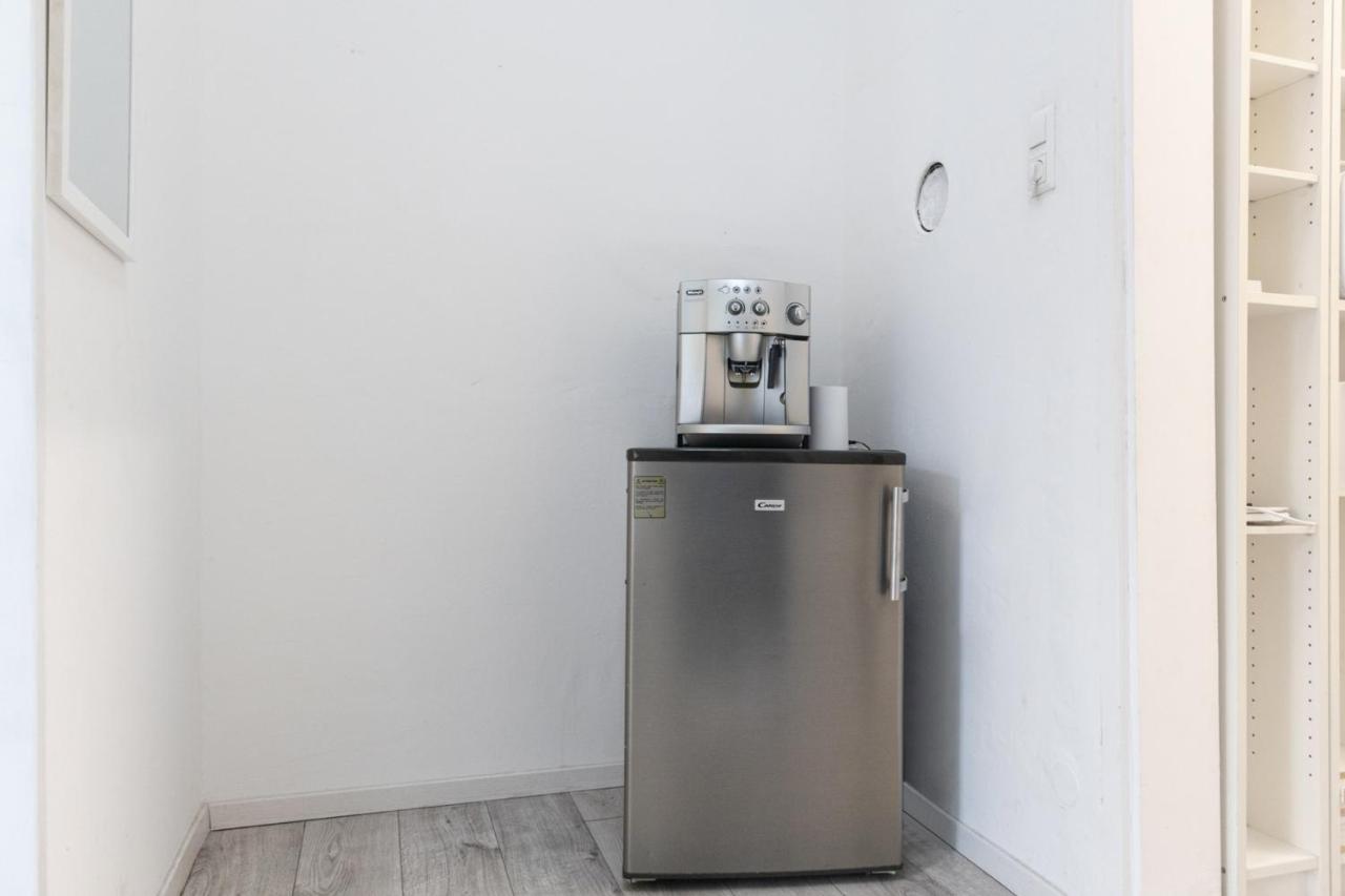 Ferienwohnung Pleasant 1Br Aprt. Near The Danube & Millenium T. Wien Exterior foto